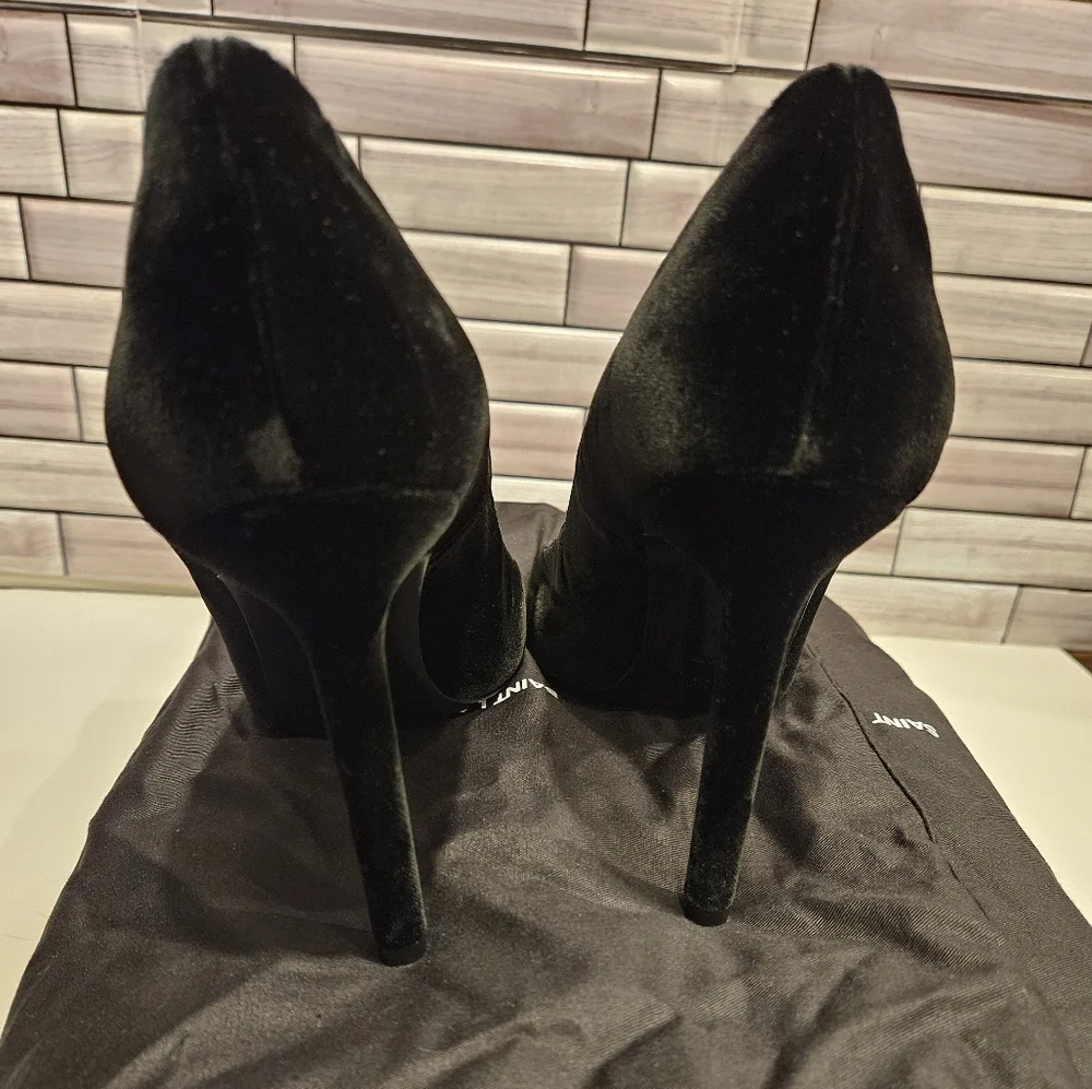 Woman's Saint Laurent Anja Pump - Picture 4 of 6
